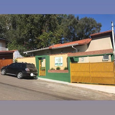 Hostel Office- Hospedagem Climatizada Quartos E Apartamentos Privativos Extrema Exterior foto