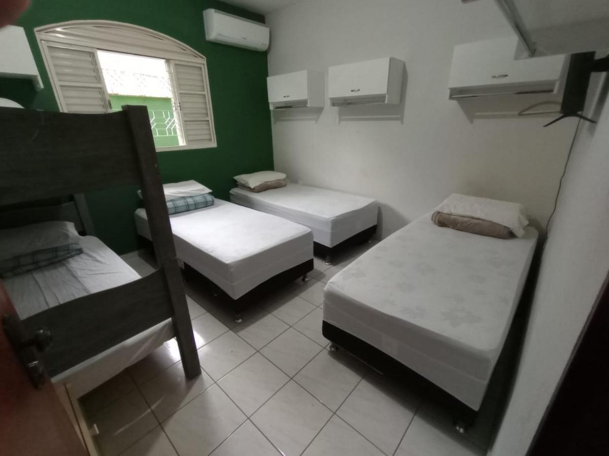 Hostel Office- Hospedagem Climatizada Quartos E Apartamentos Privativos Extrema Exterior foto